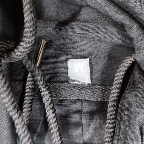 Black Sweatshirt Hoodie for Effortless Style - Picture 11 of 12